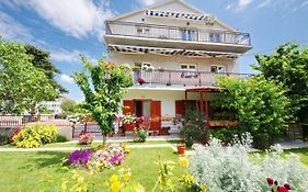 Apartmani Budan